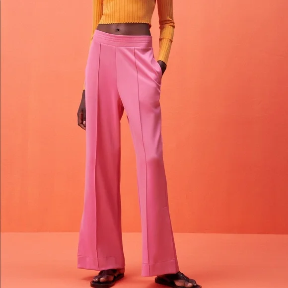 パンツ BACK SLIT POCHETTE PANTS / PINK Alice + Olivia Jody High Waisted Front Slit Pant in Candy Pink